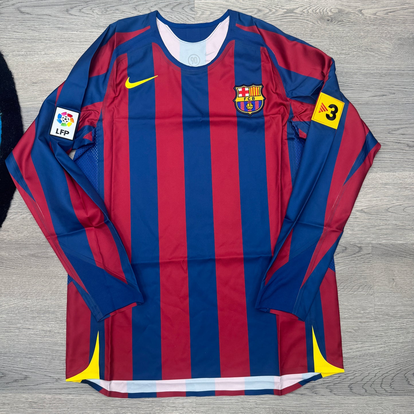 Nike Ronaldinho FC Barcelona 2005/06 Reissue Player Version Jersey