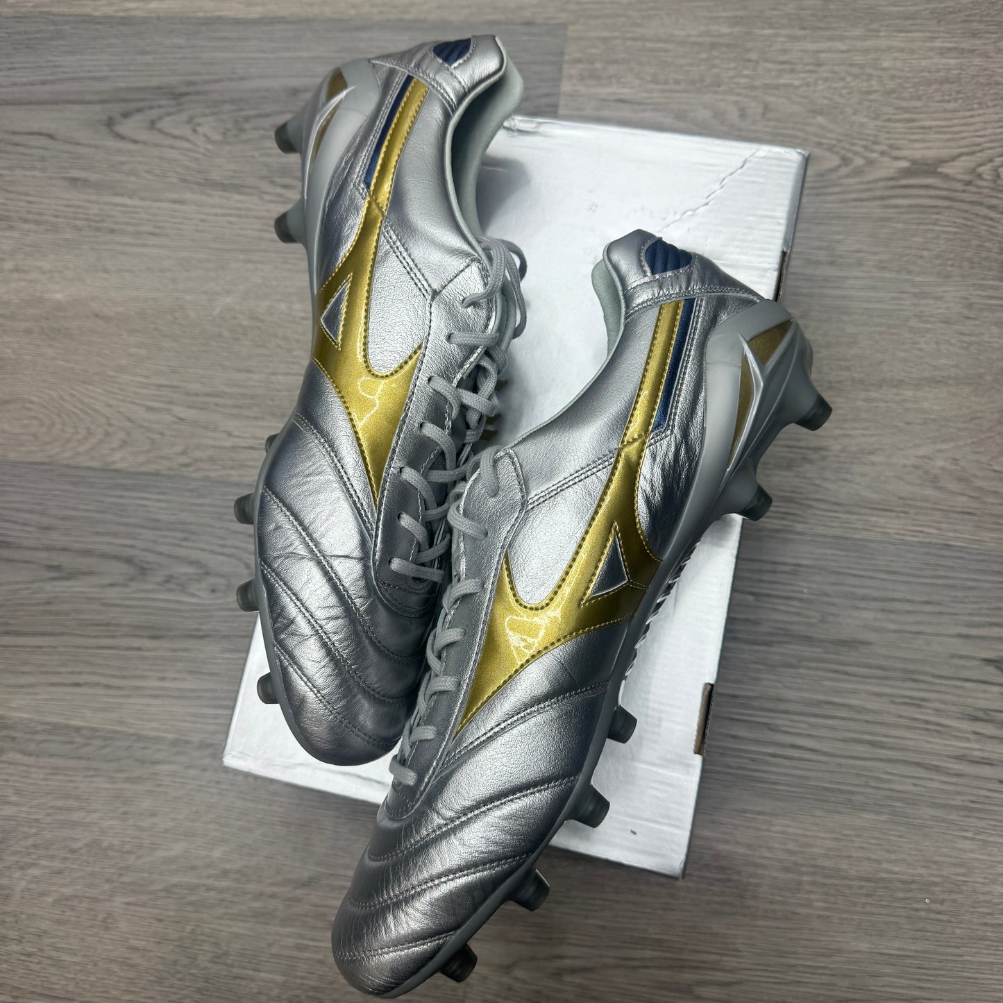 Mizuno Morelia DNA Japan FG Platinum Silver